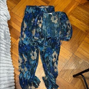 Stylish Blue and Gold Women's Crop Top & Pant
